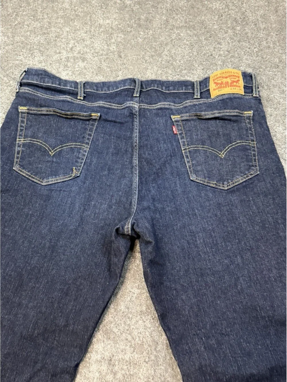 Levis 541 Athletic Taper Jeans Mens 44x30 Dark Wash Blue Denim Stretch